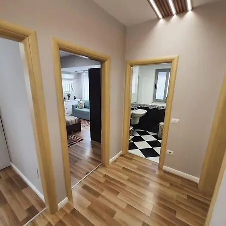 Jozef Apartment *